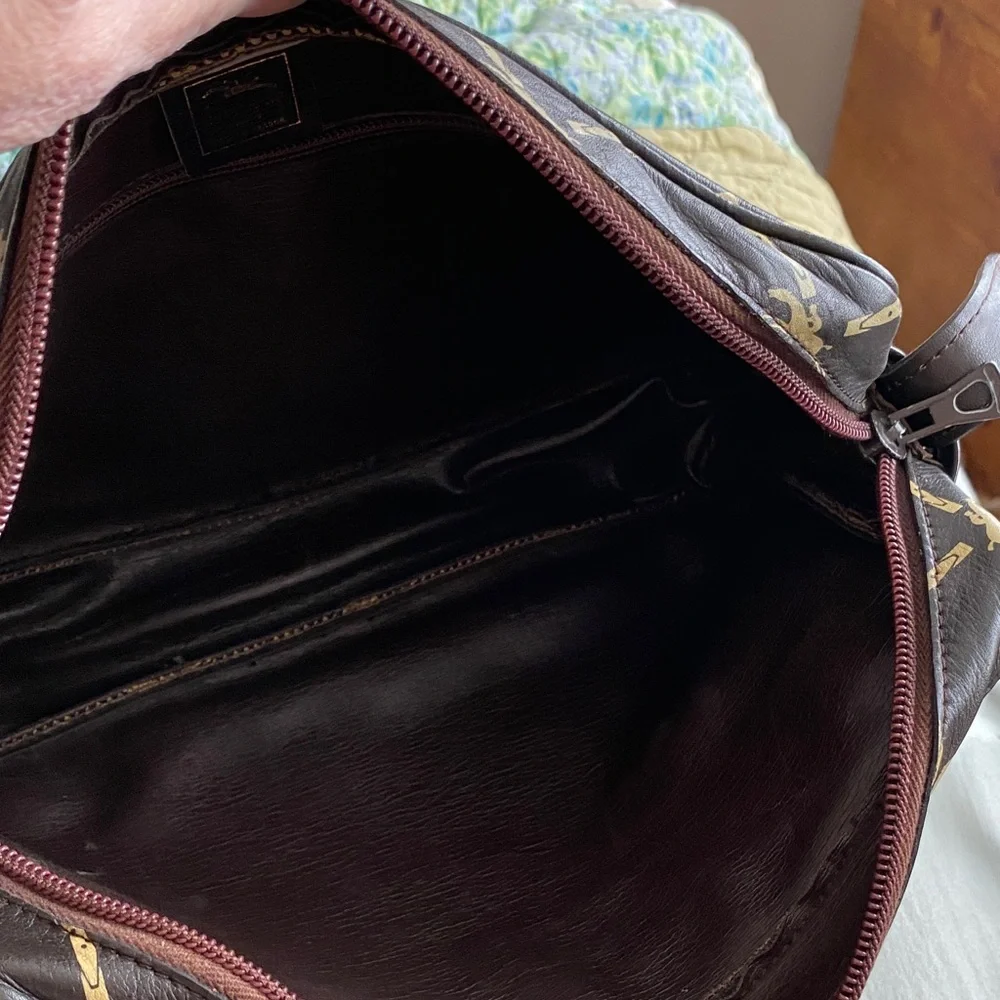 Longchamp brown messenger bag. - Picture 8 of 11